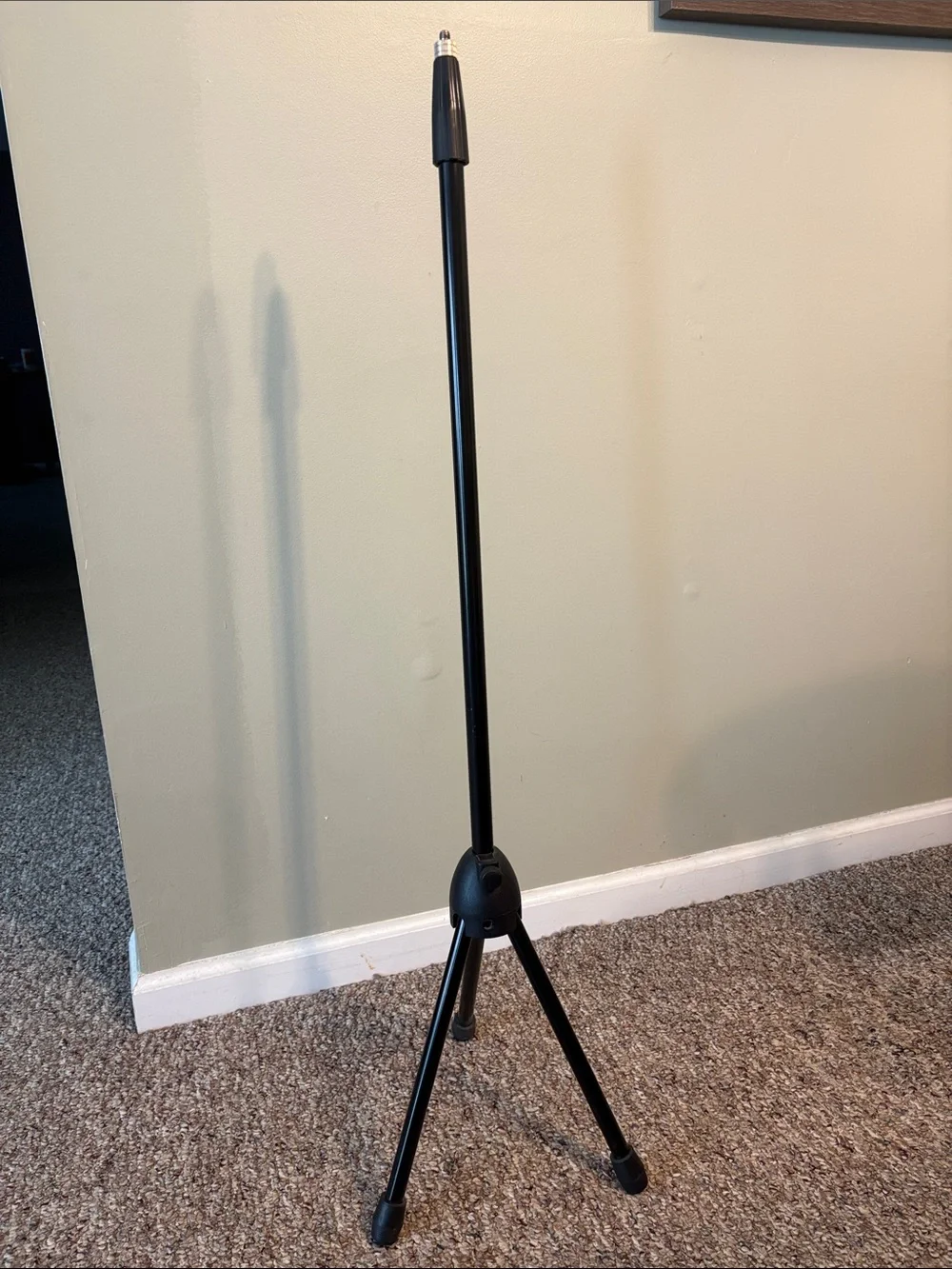Adjustable Black Tripod Stand